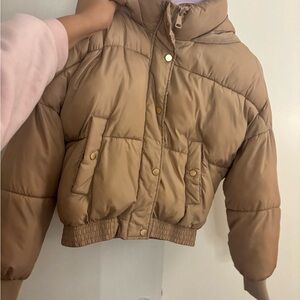 Ciso Cropped Puffer Jacket in Tan
